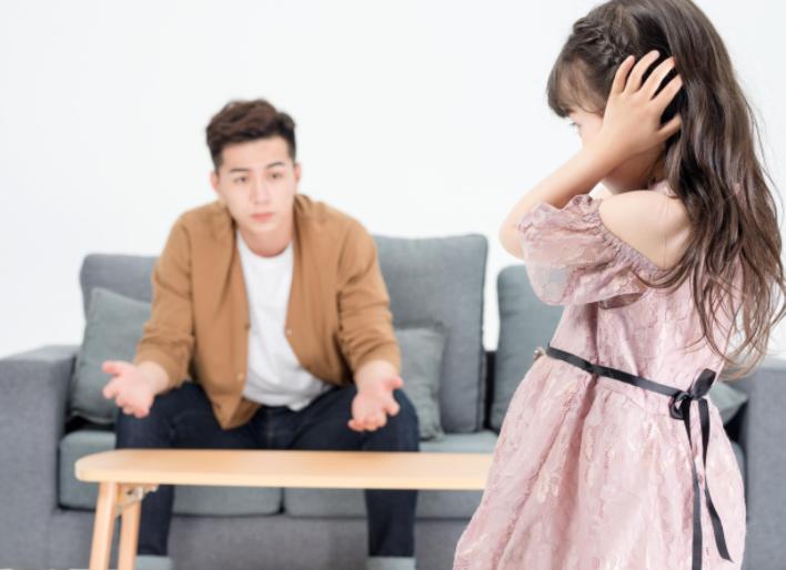 孩子叛逆顶嘴不尊重父母,对于12岁叛逆期孩子顶嘴如何管教