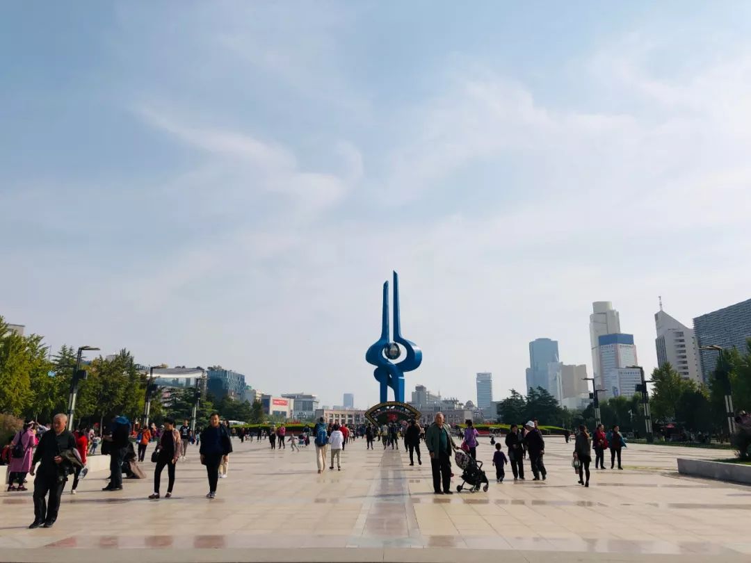 济南泉城路最新变化,济南泉城路限时步行吗