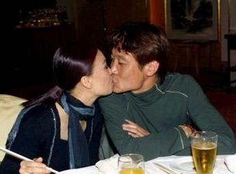 那英前夫高峰现在怎么样了,那英与高峰感情经历