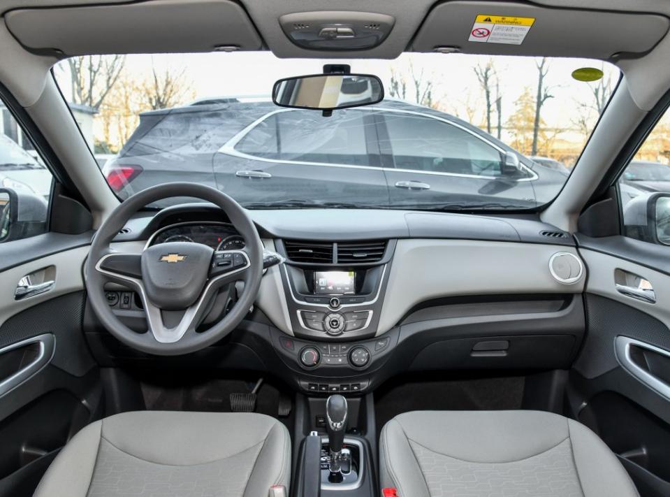 雪佛兰赛欧现在新车底价多少钱,雪佛兰赛欧油耗一公里多少钱