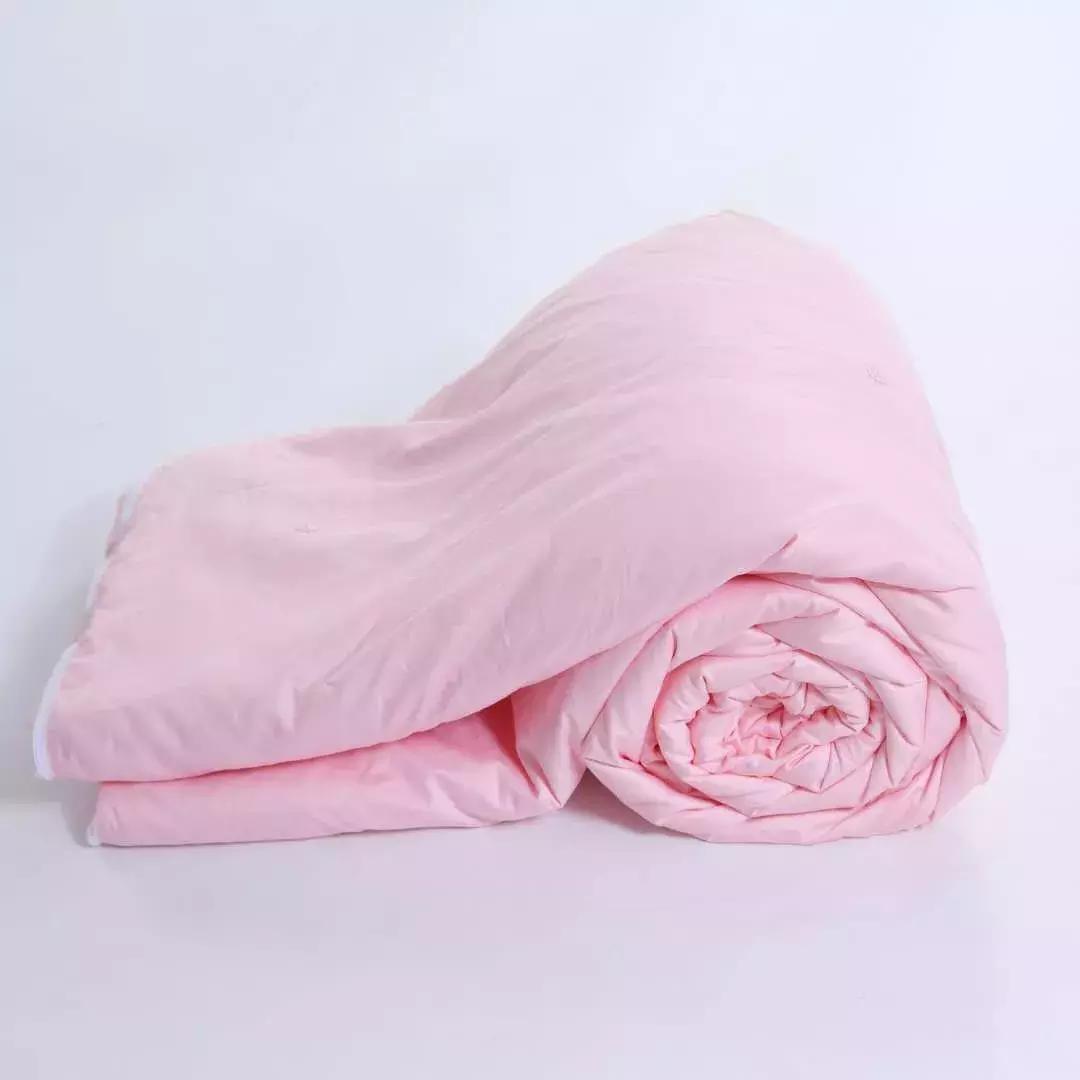 蚕丝被湿水,蚕丝被水太深怎么补救