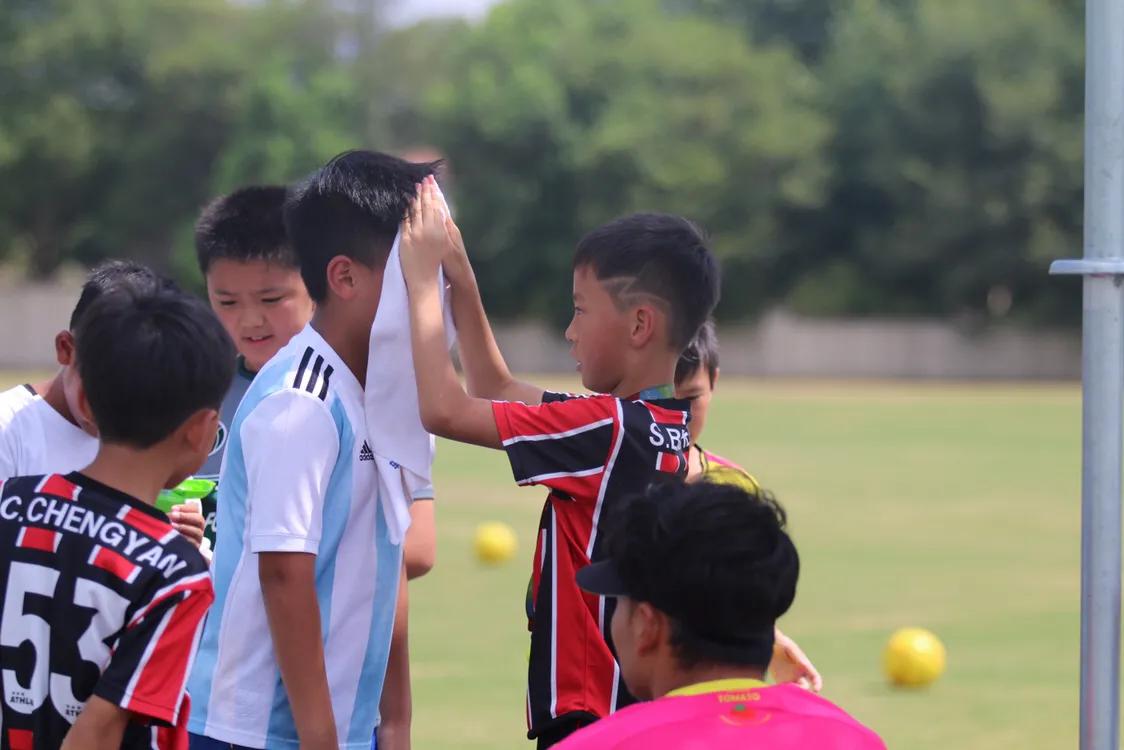 足球青训u6到u8段的训练,2018日本足球青训教学