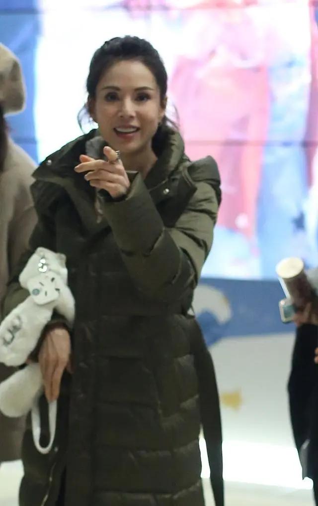 说好的不老女神，怎么生图就崩了？