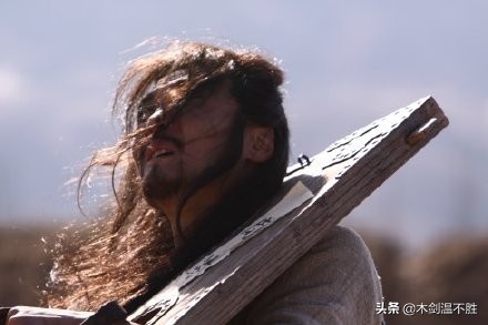 林冲被困山神庙,林冲在桥上的一战