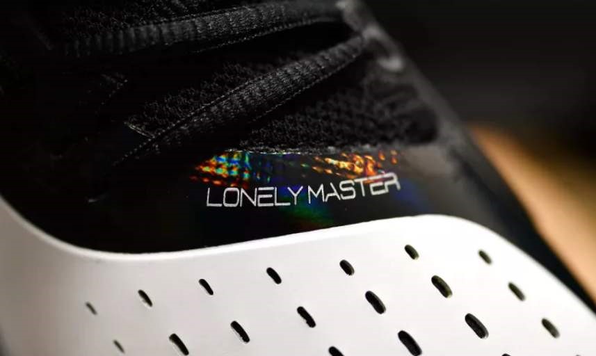 361度经典球鞋,361寂寞大神2代篮球鞋