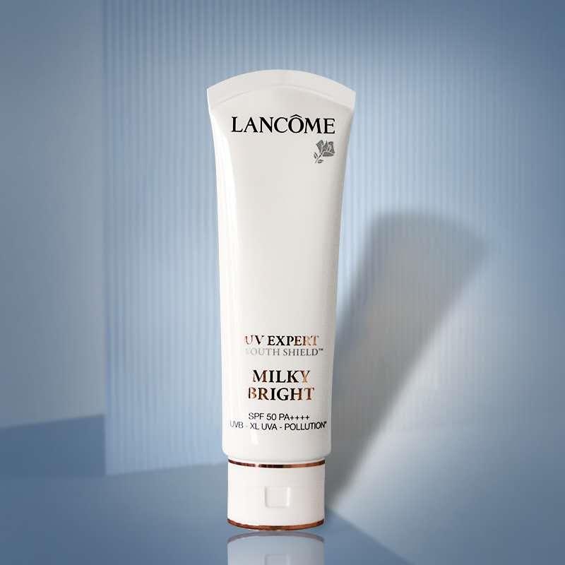 最好用的美白保湿防晒霜 (什么防晒霜美白不油腻很好用)