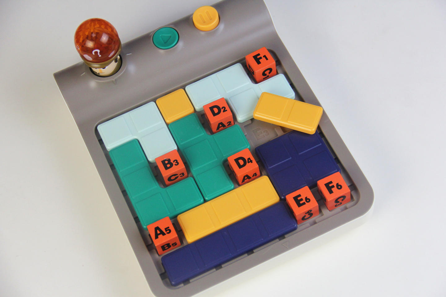 1个棋盘可以玩10种益智游戏？家长：这钱花得值