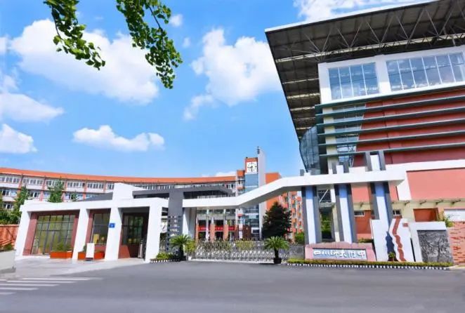 川师系学校,川师系私立学校怎么样