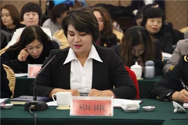 库尔班：想骑驴见毛*东泽**，92岁成为人大代表，曾孙女是航母女兵