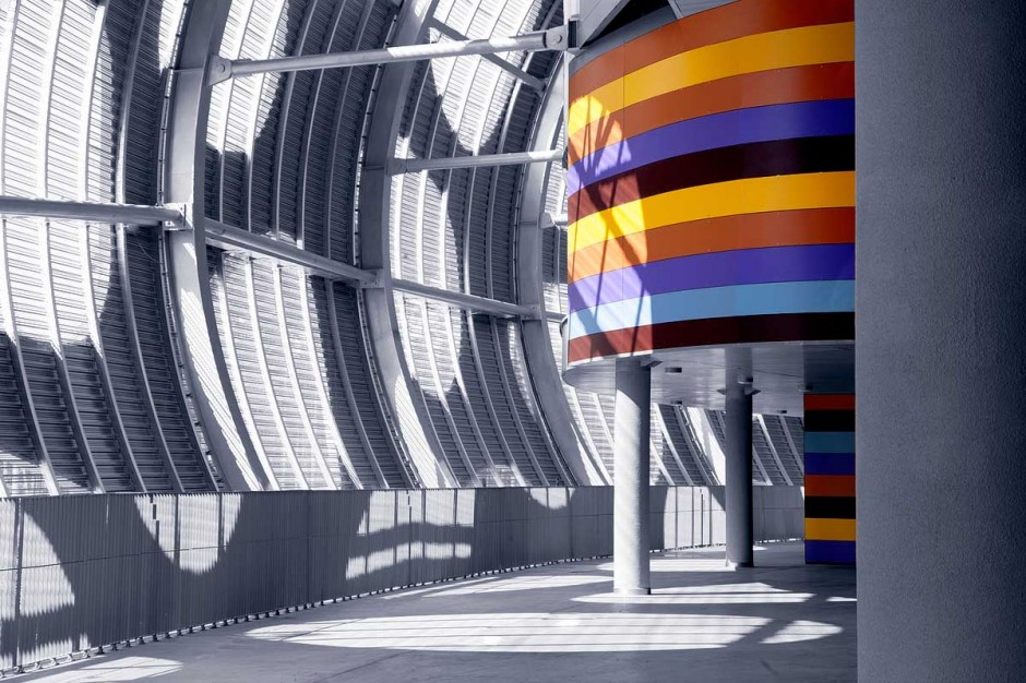 OFISArchitects作品：鲍里索夫足球场