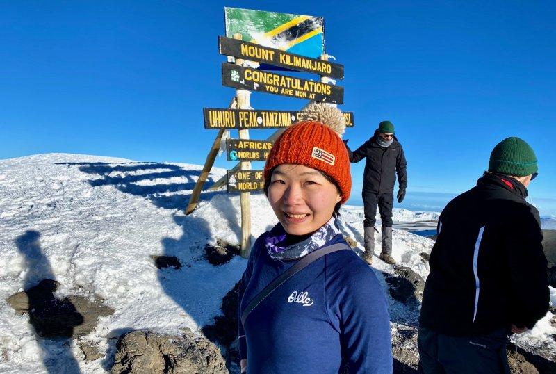 登上非洲之巅乞力马扎罗山，瑞士Odlo奥递乐保暖内衣实测