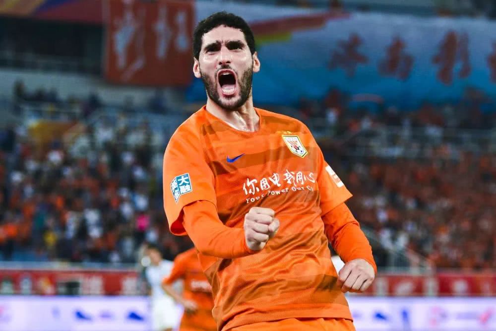 论中锋的重要性,论一个前锋素质