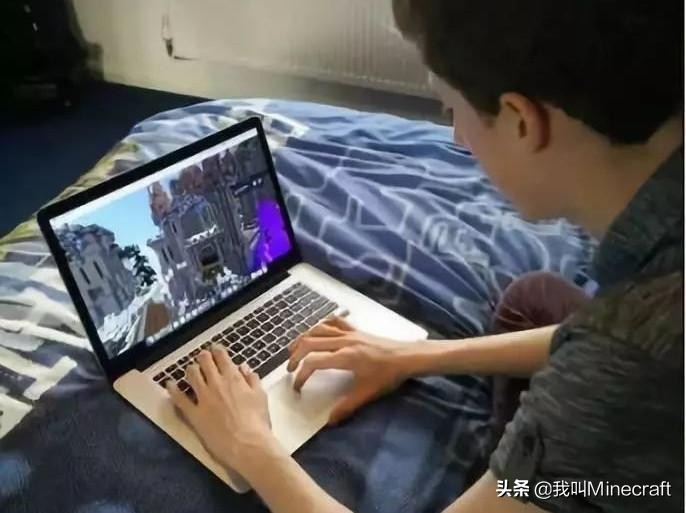 17岁女儿沉迷手机打游戏怎么办,7岁女孩沉迷手机怎么办