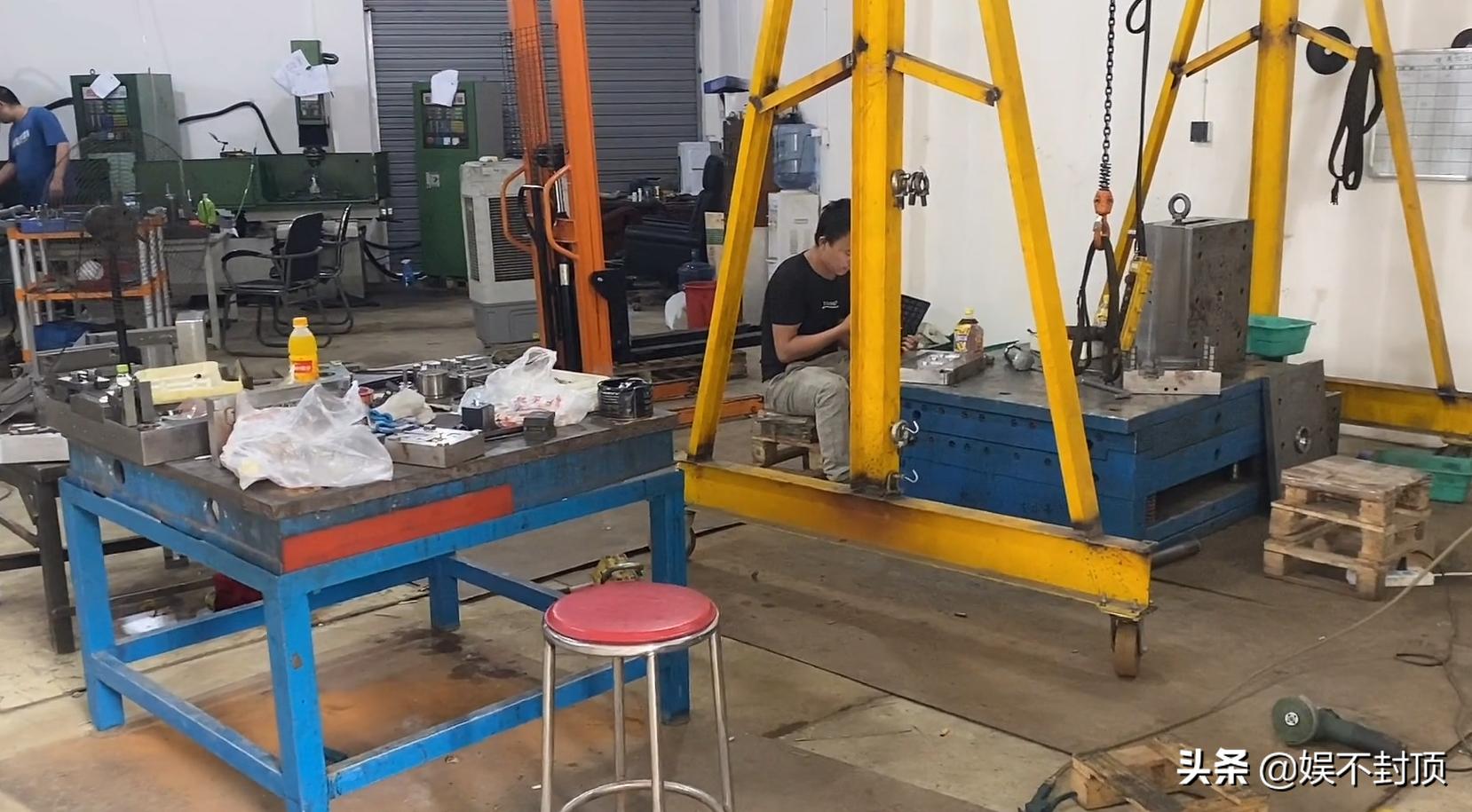 模具师傅多少工资2008年,招聘拉丝模具师傅8000