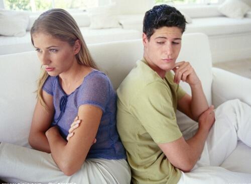 交往3年男友迟迟不求婚,交往五年男友迟迟不提结婚