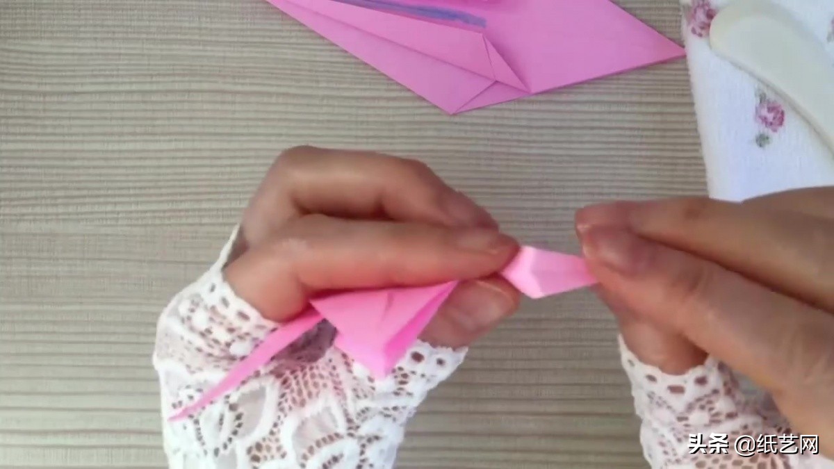 diy手工千纸鹤,diy千纸鹤挂件详细教程