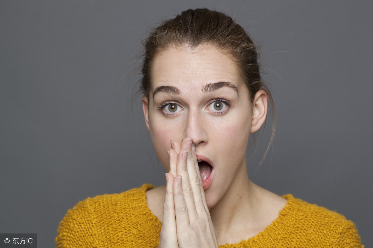 肚子比胸突出怎么办,苹果型身材肚子松弛