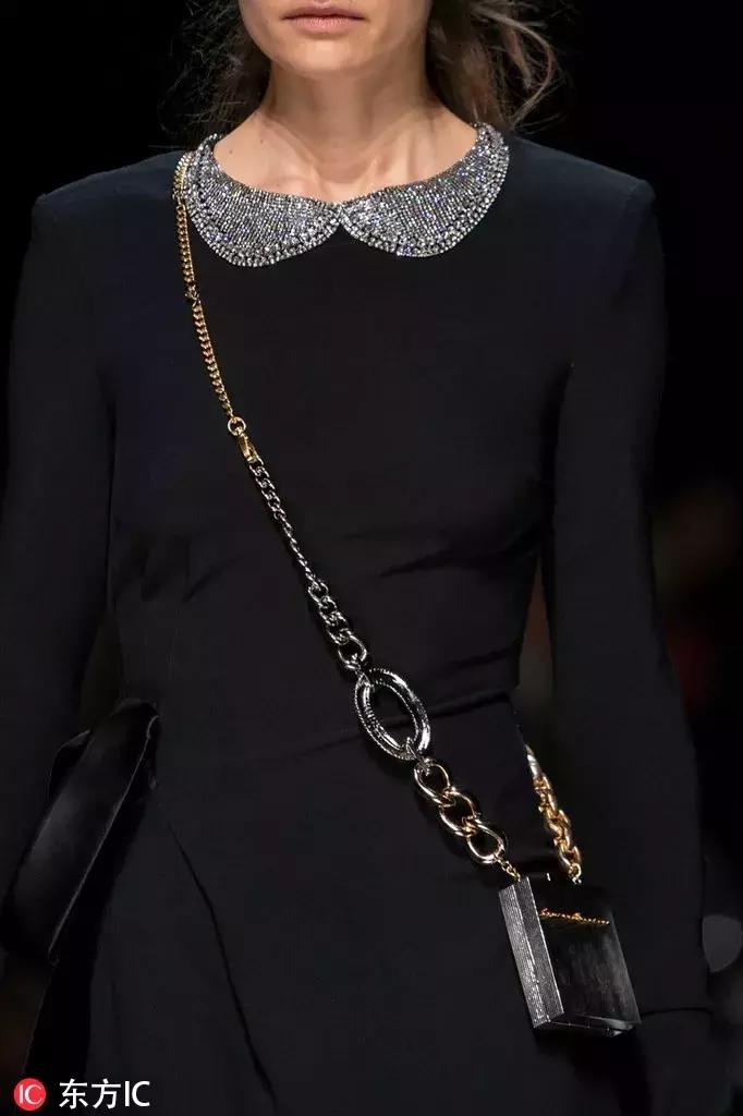 粉色打底适合什么颜色的外套,最适合女生的颜色