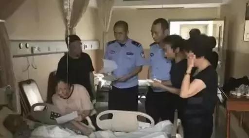 艾滋病人咬伤法官,民警被艾滋病嫌疑犯咬伤