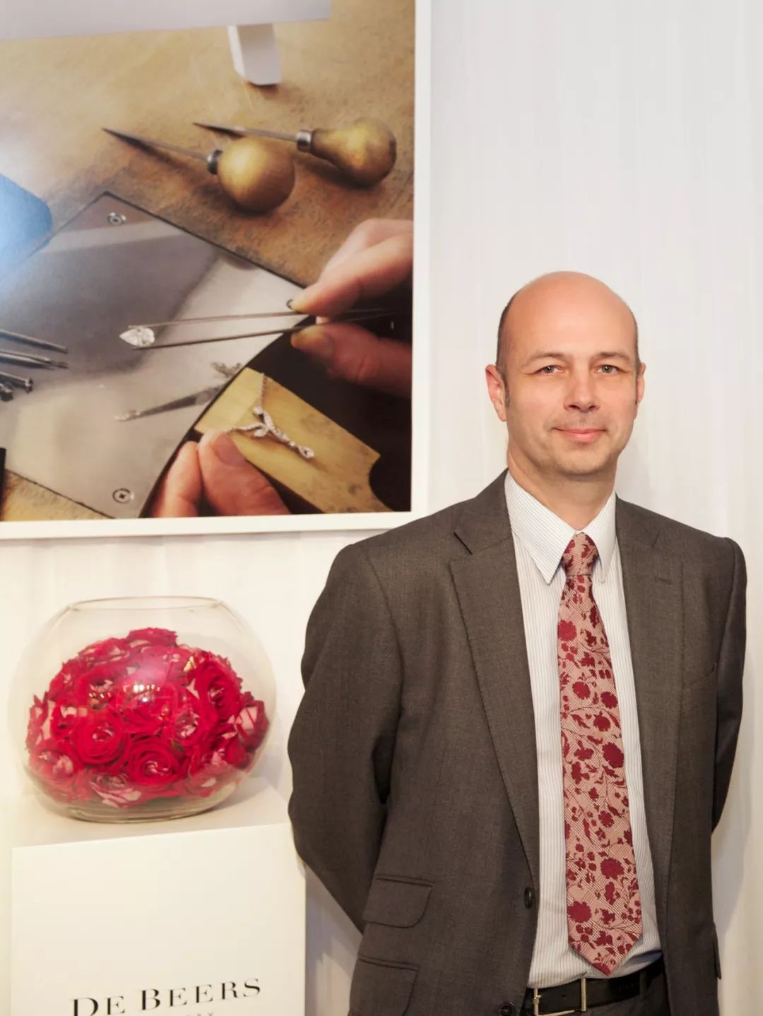 钻石戒指钻石怎么挑选,结婚怎么挑黄金首饰