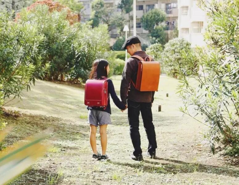 皮具界的苹果手机——土屋鞄，一开始居然就只想做书包