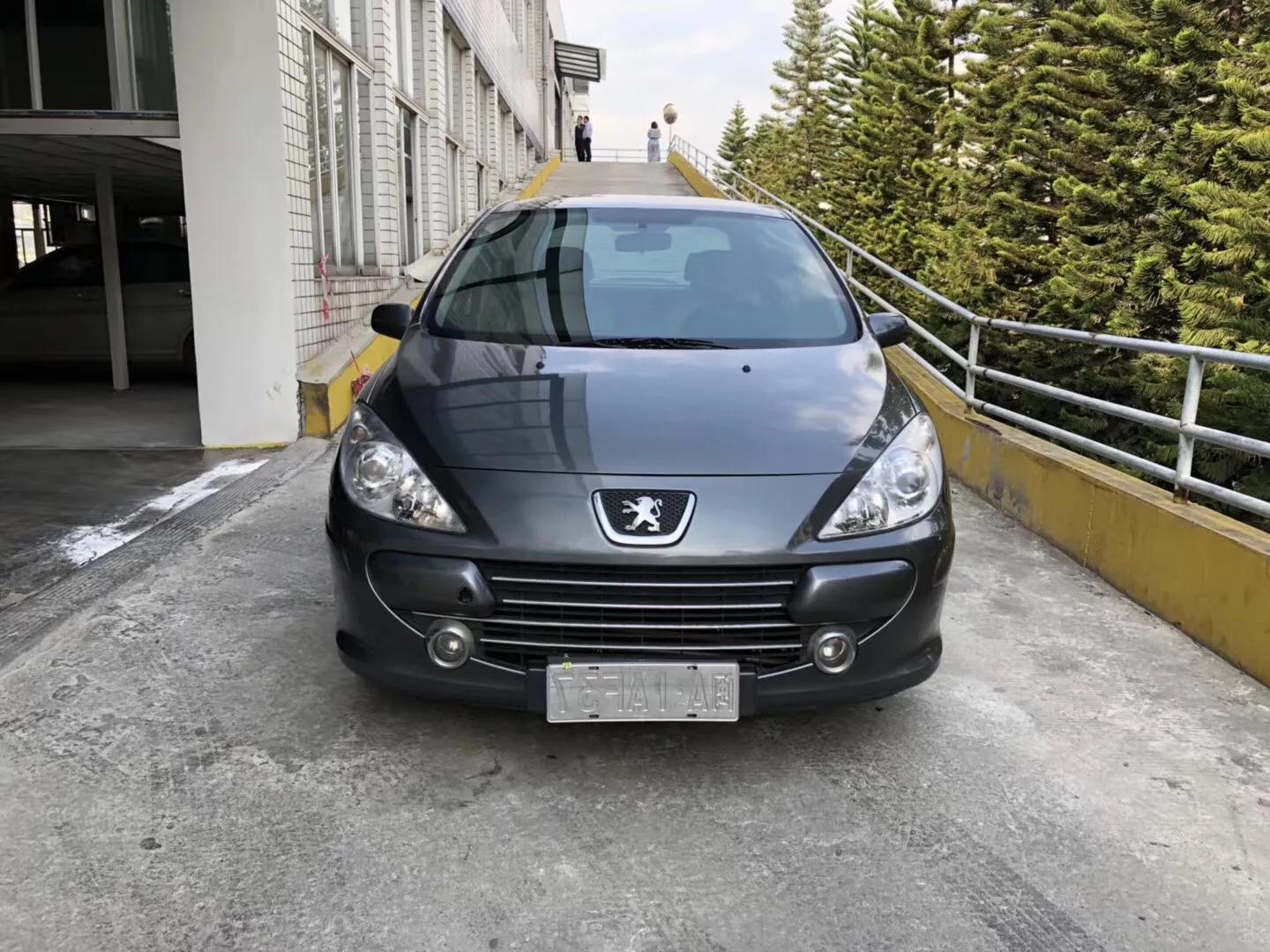 11年标致307手动二手价格,12年二手东风标致307现在多少钱