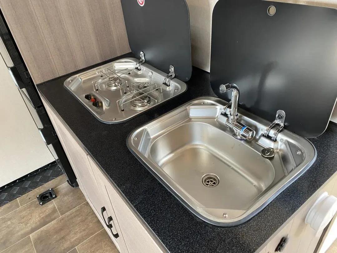 征服猎鹰拖挂房车790,征服猎鹰搬家工590