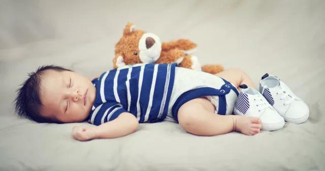 7-12岁小孩打响嗝按什么穴位,儿童治疗打呼按哪个穴位最有效