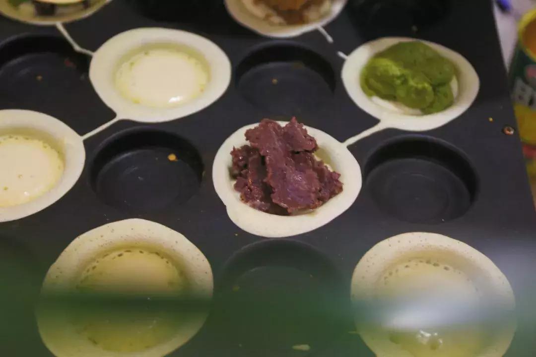 杨家坪大洋百货车轮饼,车轮饼摆摊火爆