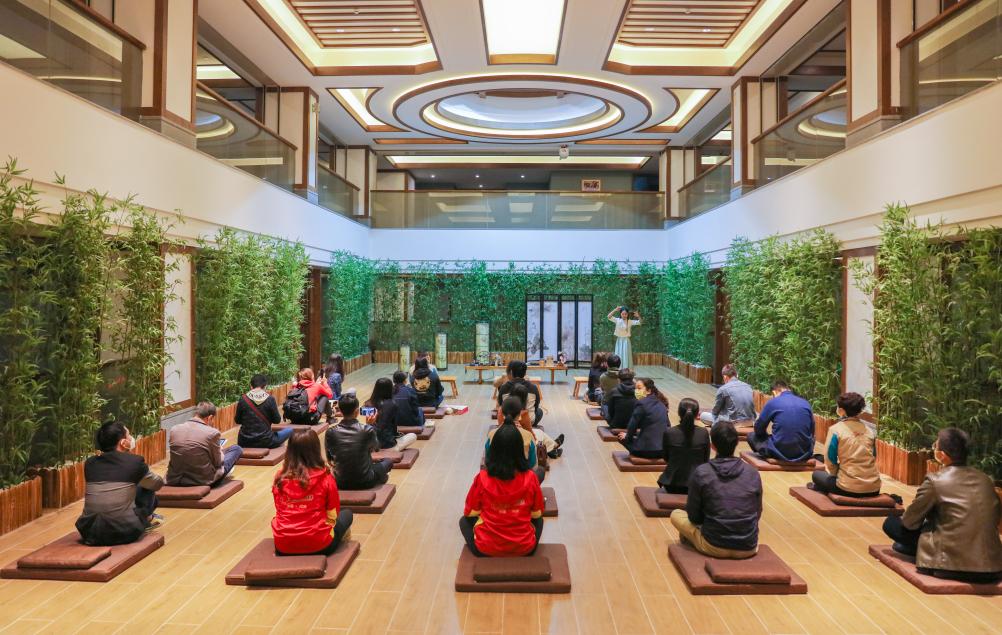 巴伐利亚庄园倾力打造“教育新城·康旅庄园”,向抗疫英雄致敬!