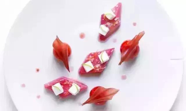 米其林摆盘最豪华的菜,米其林厨师摆盘小技巧
