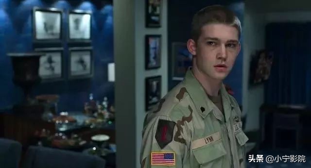 美好的肉体加上荒诞的故事，这剧简直太讽刺了