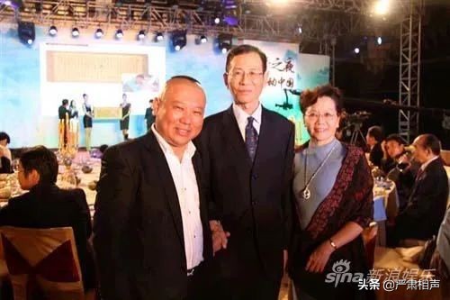 拳头、围墙、慈善宴｜十年前，改变中国相声格局的那个午后