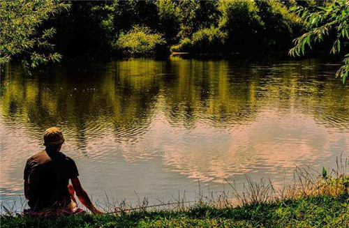 一天中钓鱼最佳时间口诀,一天中钓鱼的最佳时间在什么时候