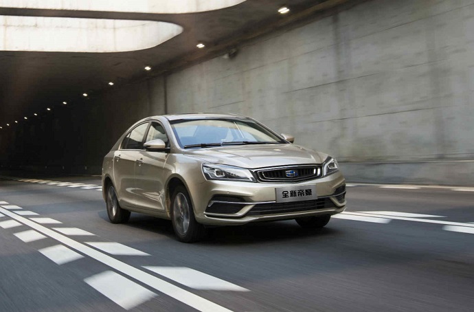 奔驰跟吉利的区别,奔驰和吉利帝豪