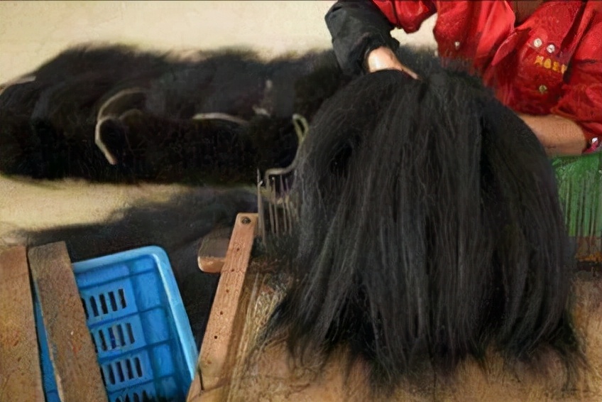 农村小伙负债20万，创业“收头发”，三个月赚了50万