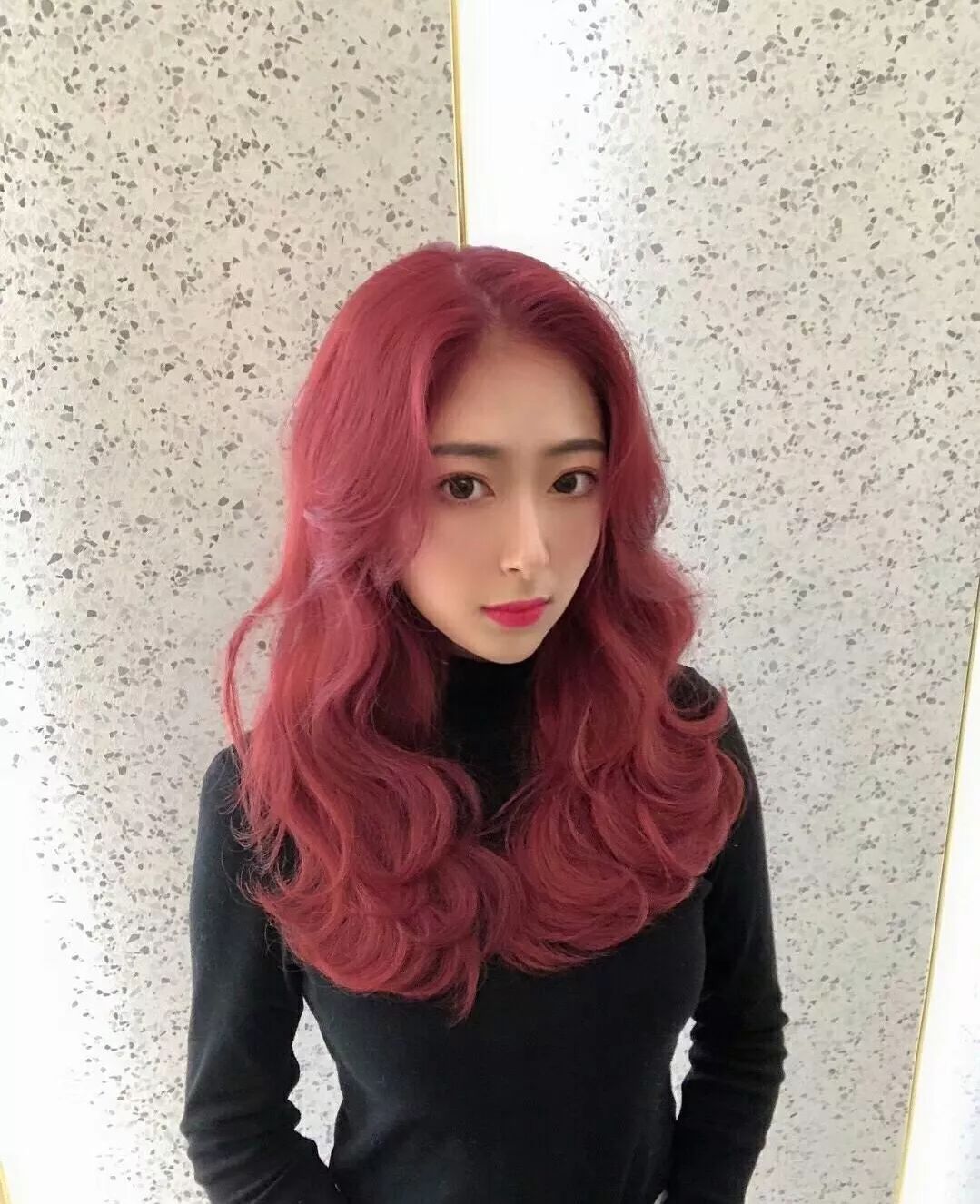 脸大怎么弄发型显脸小,个子矮脸大什么发型好看