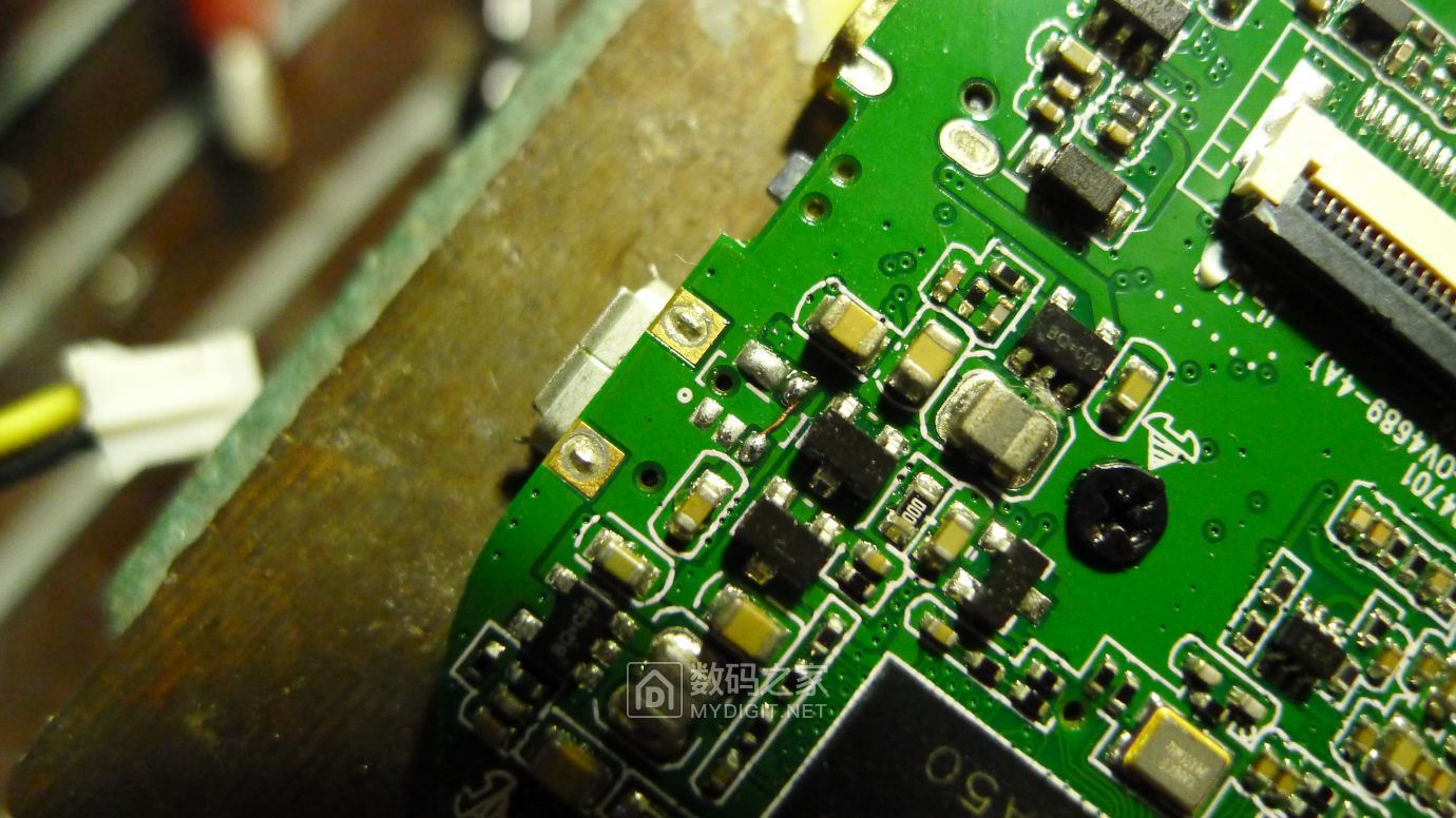 PAPAGO行车记录仪GoSafe535拆解,电源接反故障维修及思路分享