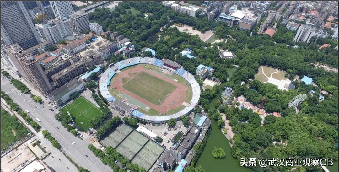 武汉体育中心改造足球场,武汉新华路体育场