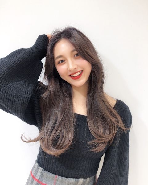 肩宽、脖子短怎么穿毛衣显瘦？7个穿搭技巧帮你「缩骨架」