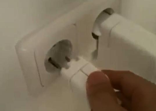 世界各家用的插头,各种类型的插头插座