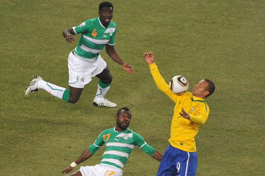 最新足球换人规则,足球新规则越位