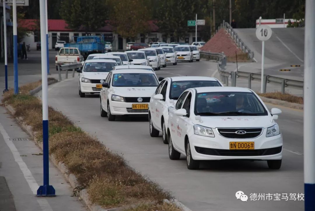 新车电瓶俩月亏电趴窝两次,冬天行车为什么电瓶容易亏电