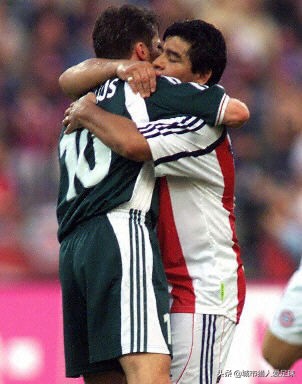 中国唯一一位提名过世界足球先生,第一位世界足球先生