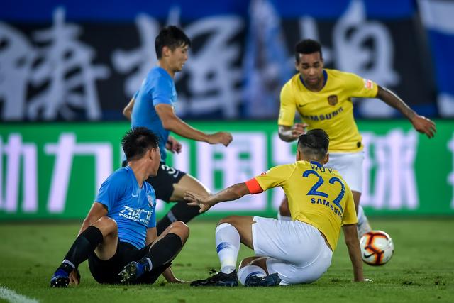 11打10人数优势,11打10被动很正常