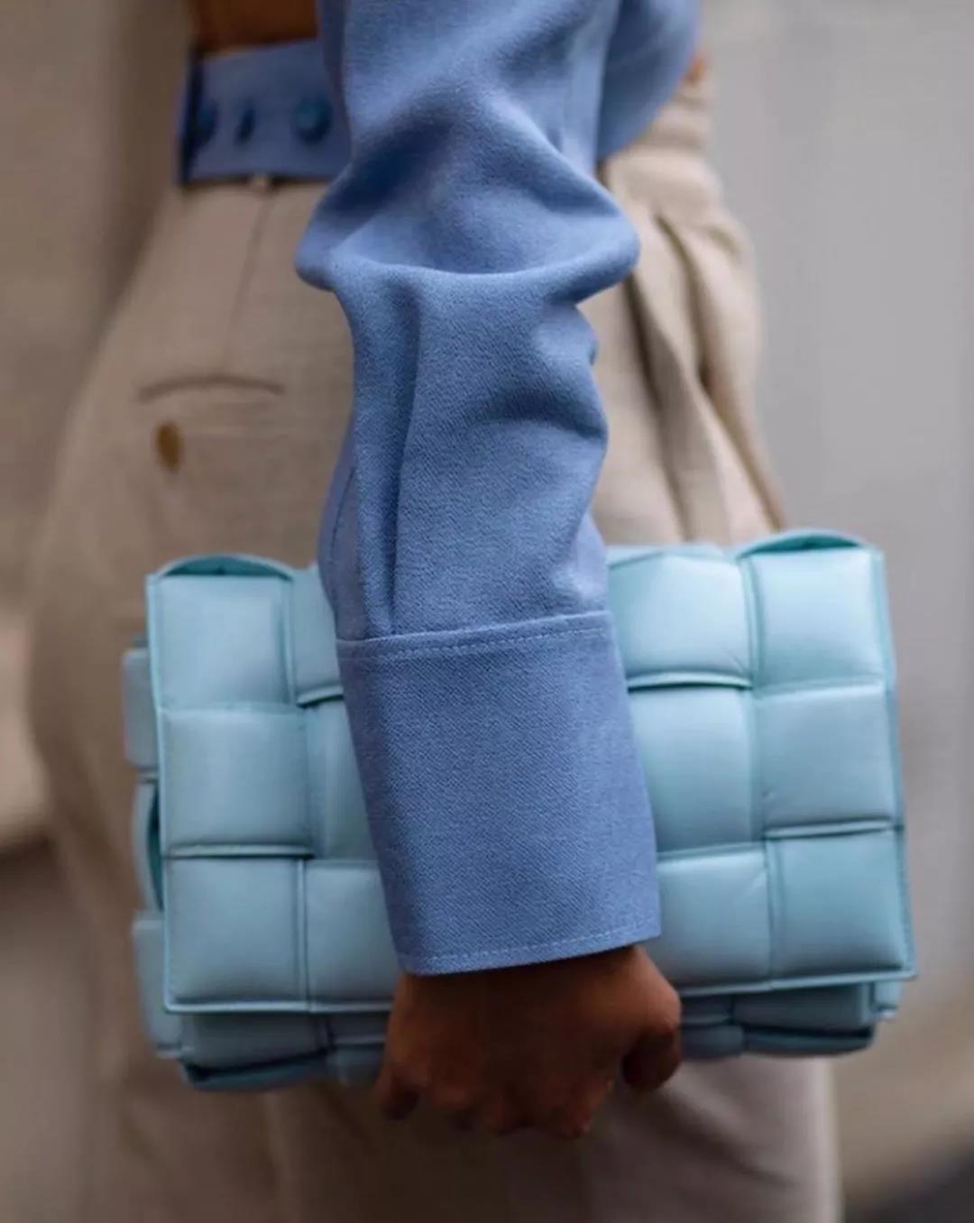 2020年流行什么包包女款,最百搭不过时的包包款式