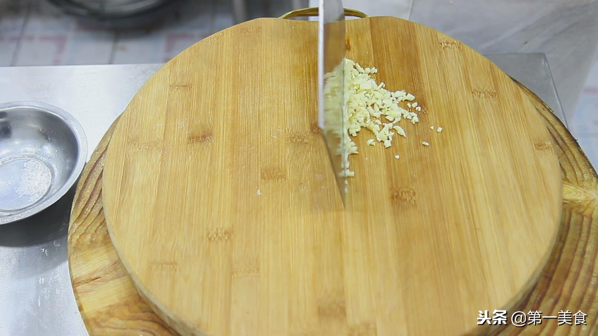 凉拌菜的酱汁如何调,凉拌菜酱汁调配方法