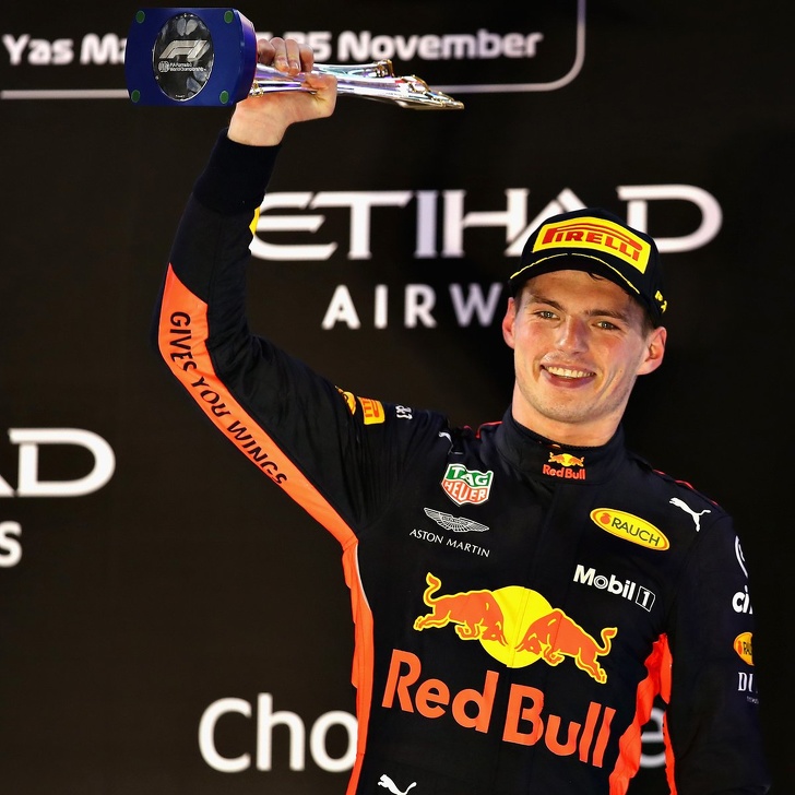 足球草坪为什么贵,为什么足球草坪有条纹