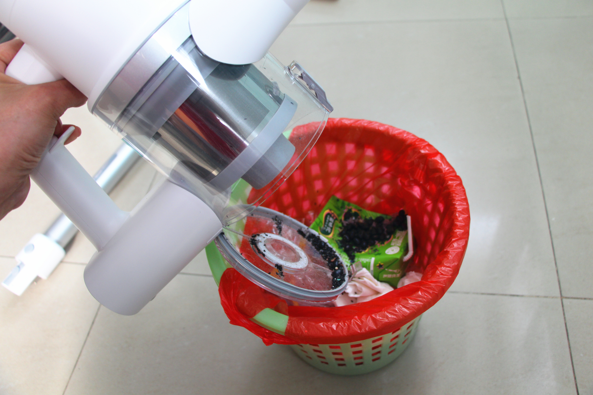 容易清理吸尘器推荐,无死角自动吸尘器推荐家用第一名