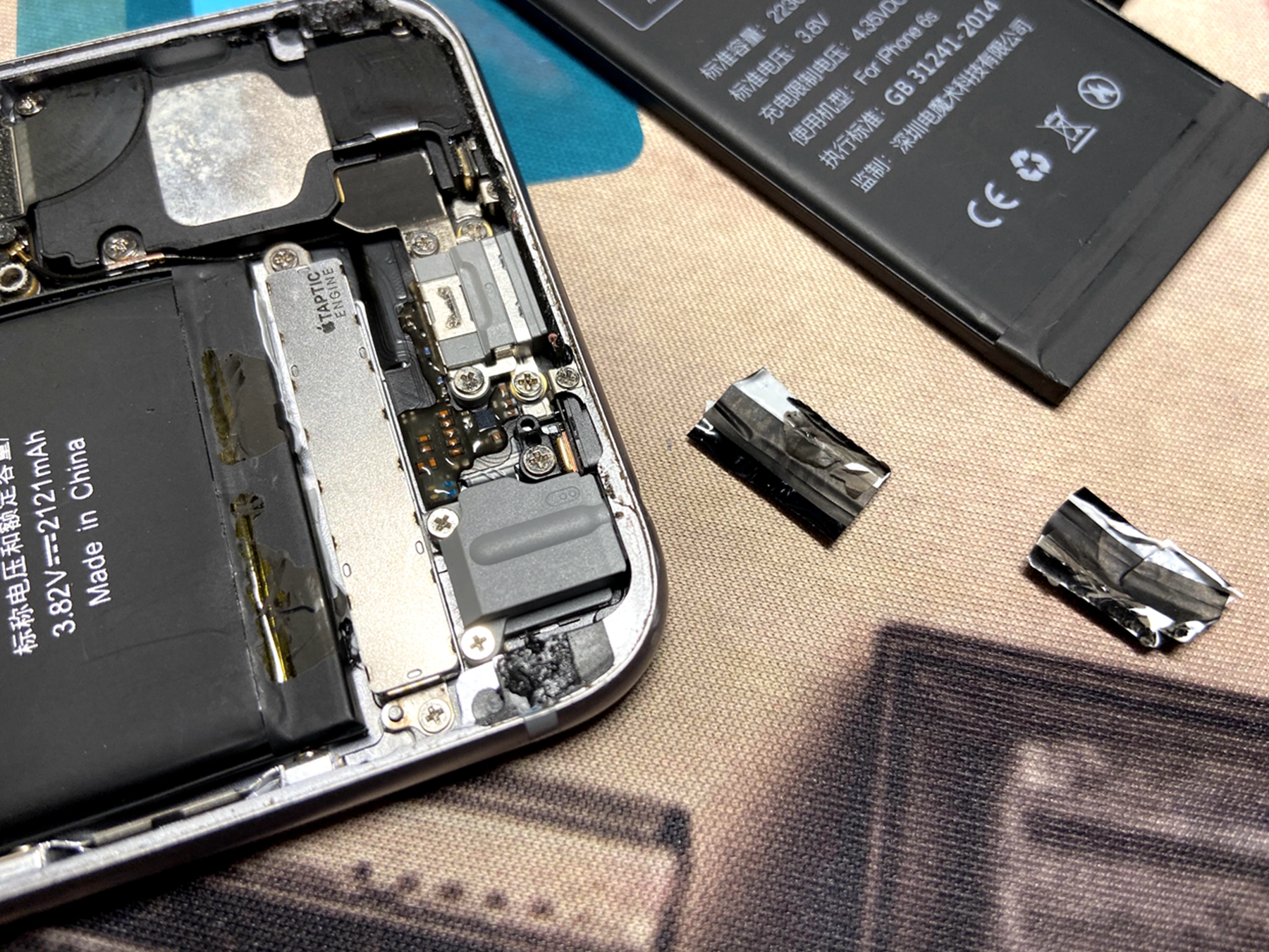 今天给2年717次电池循环次数的苹果6s动了个手术,纯干货多细节）